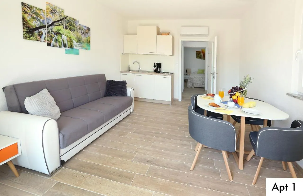 Villa Dragi With Pool, Sauna, & Whirlpool Abbázia Apartman