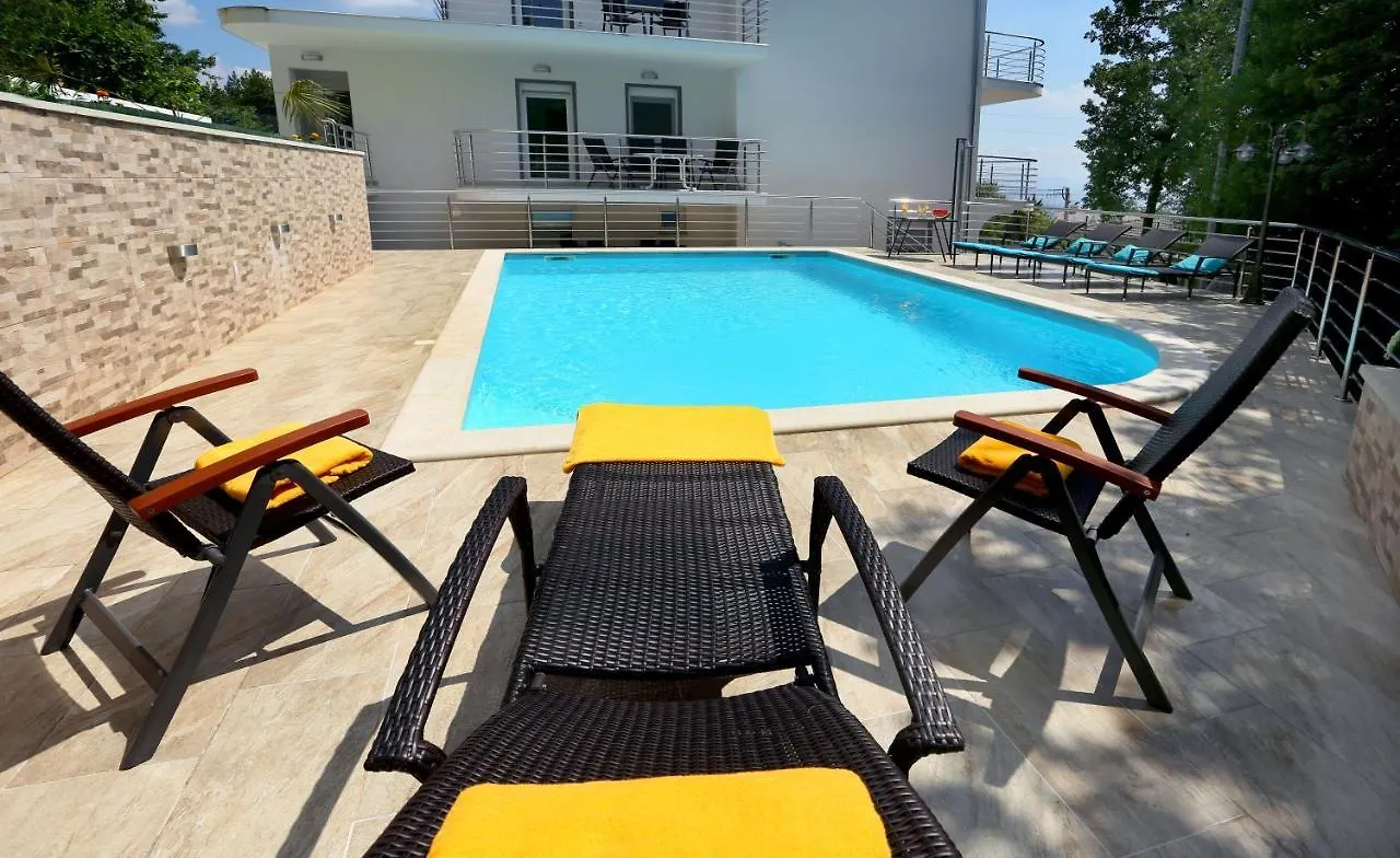 Villa Dragi With Pool, Sauna, & Whirlpool Abbázia 0*,  Horvátország