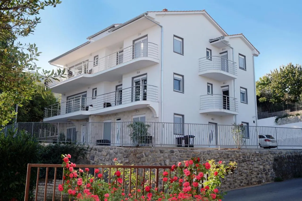 Apartman Villa Dragi With Pool, Sauna, & Whirlpool Abbázia