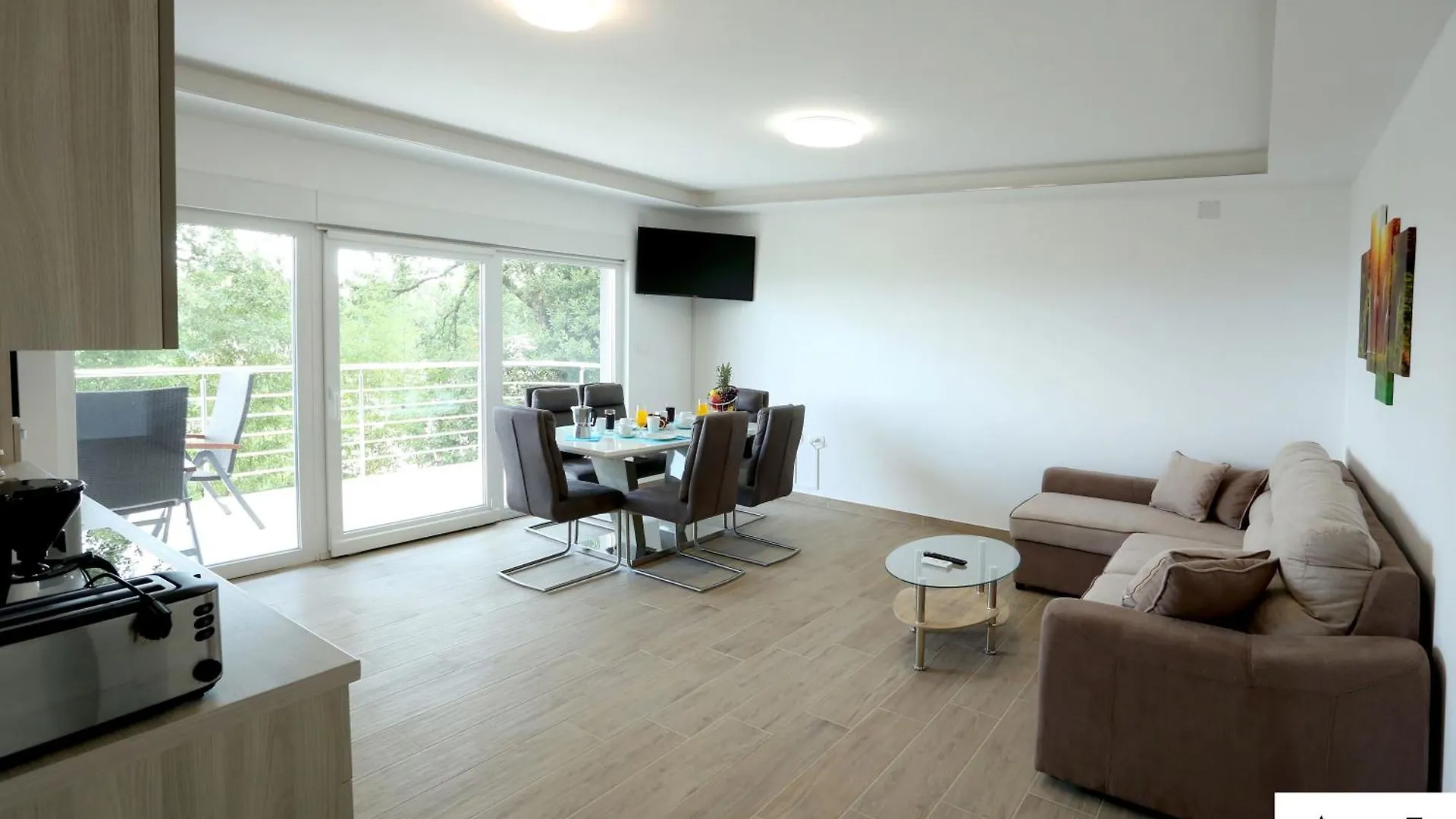 Villa Dragi With Pool, Sauna, & Whirlpool Abbázia